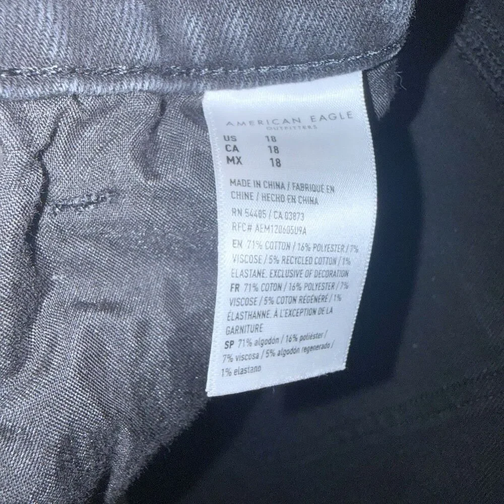 Womens American Eagle Black Denim Shorts Distressed Cut Off Stretch Size 18 - Picture 5 of 5